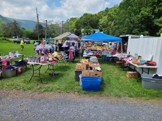 vendor stalls at yard sale