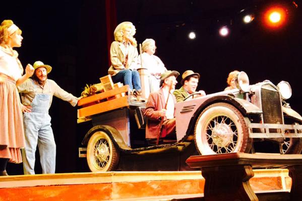 Five reasons to see The Beverly Hillbillies: The Musical