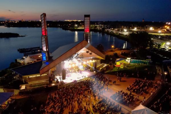 Festival of the Lakes at Wolf Lake in Hammond, Indiana