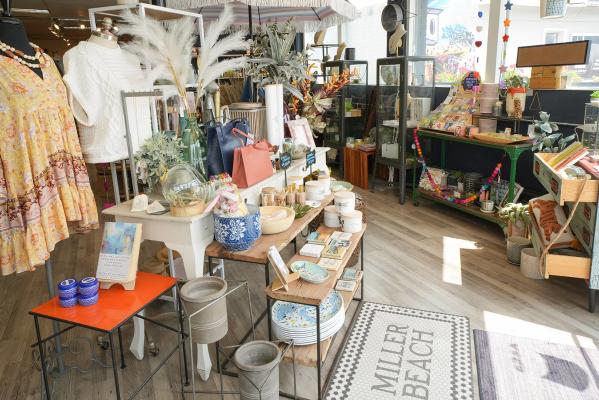 Shopping Miller Beach