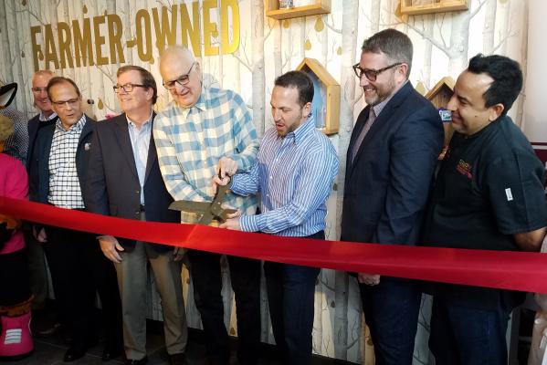 Founding Farmers celebrated the opening of its King of Prussia restaurant with a ribbon cutting on November 1