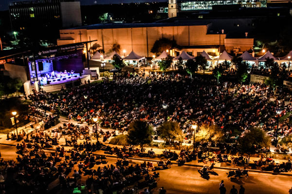 Summer Nights, Patio Drinks & Live Music in Arlington, TX