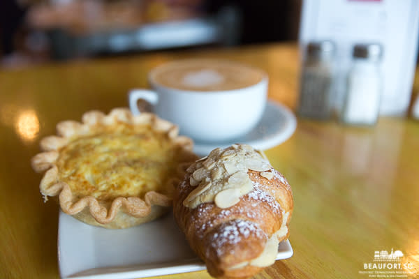 Almond Croissant