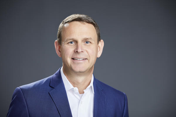 Headshot of Roger Rawlins, CEO of DSW
