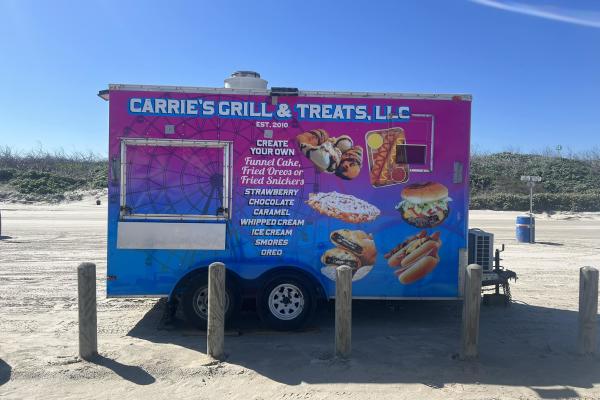 Carrie's Grill and Treats