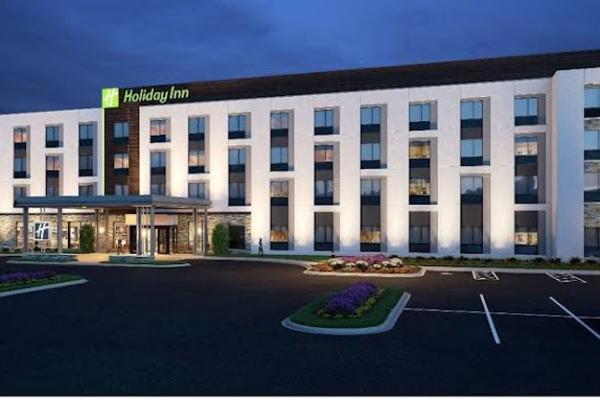 Holiday Inn Airport & Conference Center