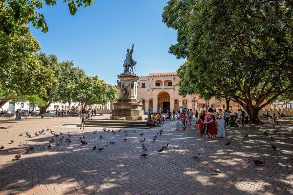 PARQUE COLÓN FOTO ORIOLE GIN  SHUTTERSTOCK.COM