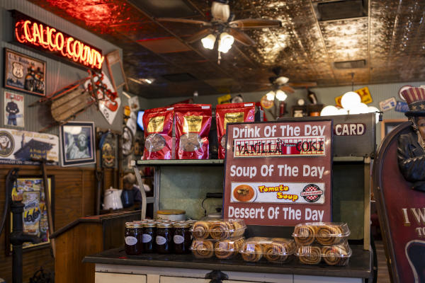 Calico County offers up delicious southern meals and desserts in Fort Smith.