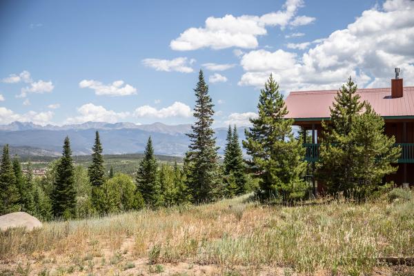 Cabin overlooking the mountains at Snow Mountain Ranch