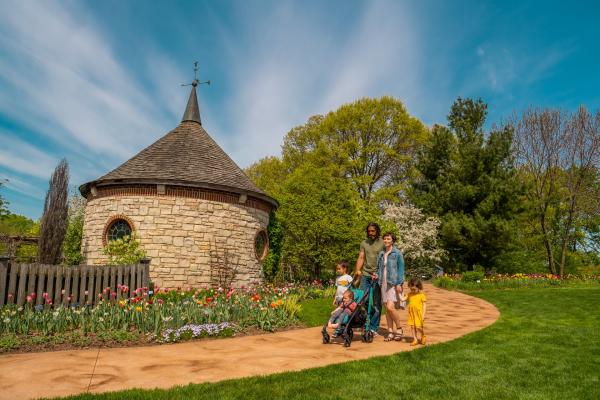 Family walks through the Green Bay Botanical Garden