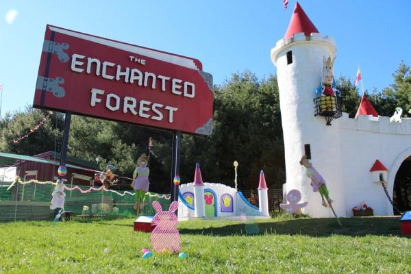 Clark's Elioak Farm Easter