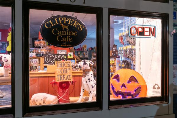Clipper's Canine Cafe at Halloween