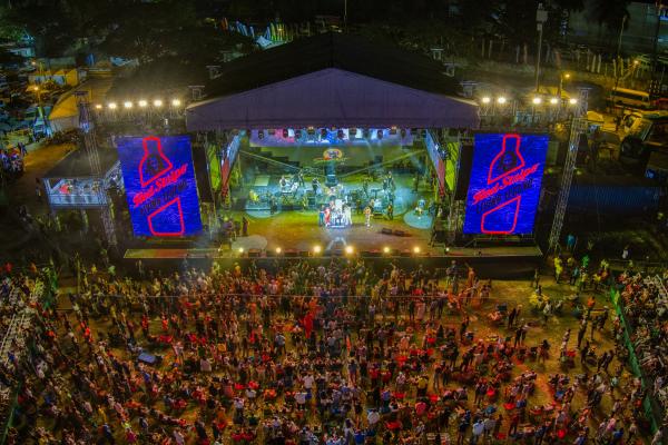 Reggae Sumfest Stage with Crowd