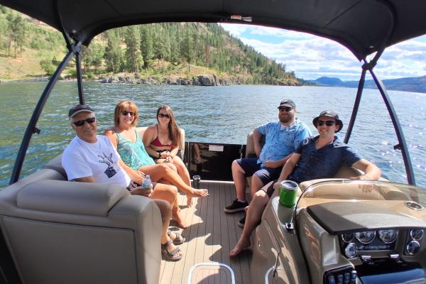 Lake Life Pontoon Cruises