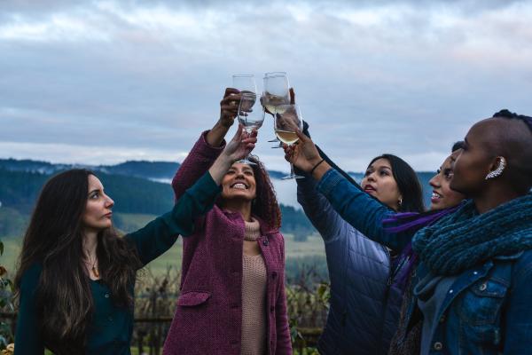 Oregon Wine Tasting Year Round Eugene Cascades Oregon Coast
