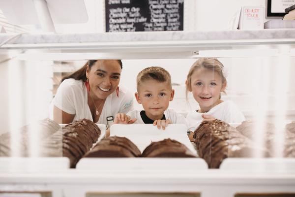 family looking at fudge