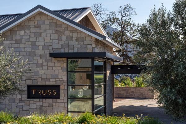 TRUSS Restaurant + Bar at Four Seasons Resort