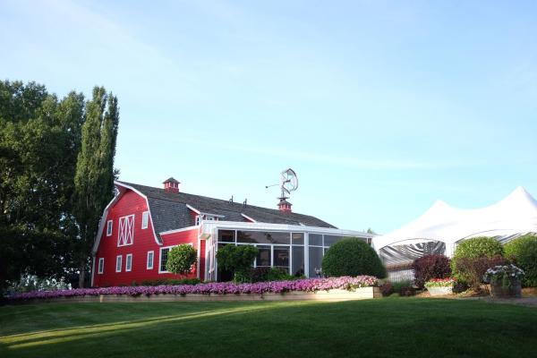 Exterior of the Berry Barn