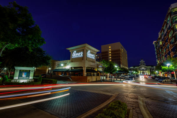 Perry's Steakhouse & Grille exterior at night