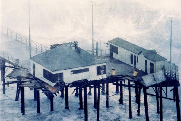 Must See: The Huntington Beach Pier