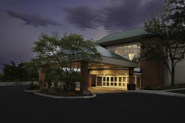 DoubleTree Exterior Image