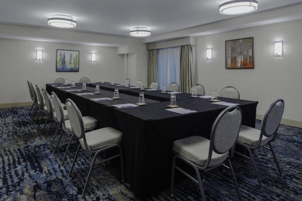 DoubleTree Meeting Space