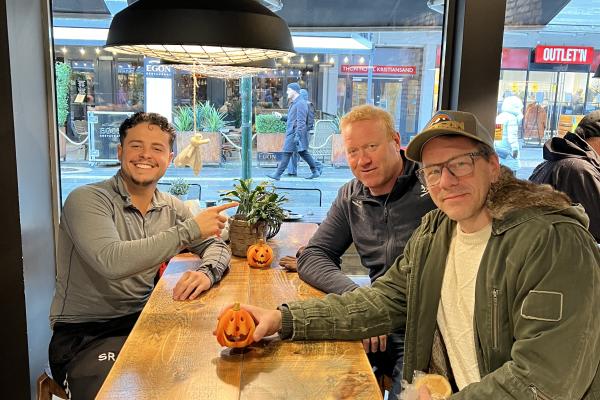 tre gutter på pub
