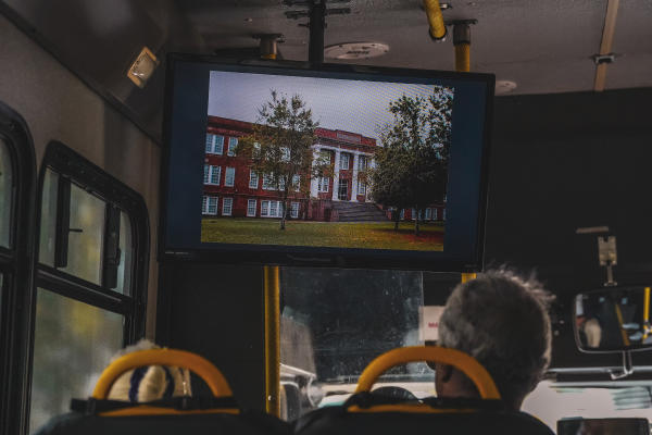 WilmingtoNColor - tour bus visual