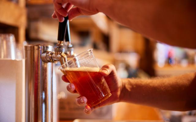 Muranda beer pour