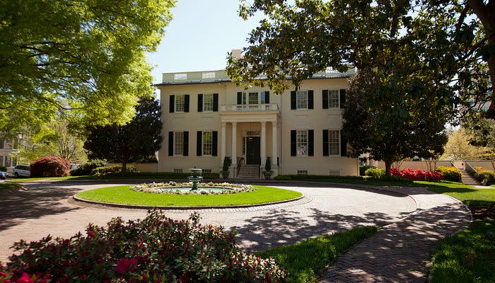 historic homes to tour in virginia