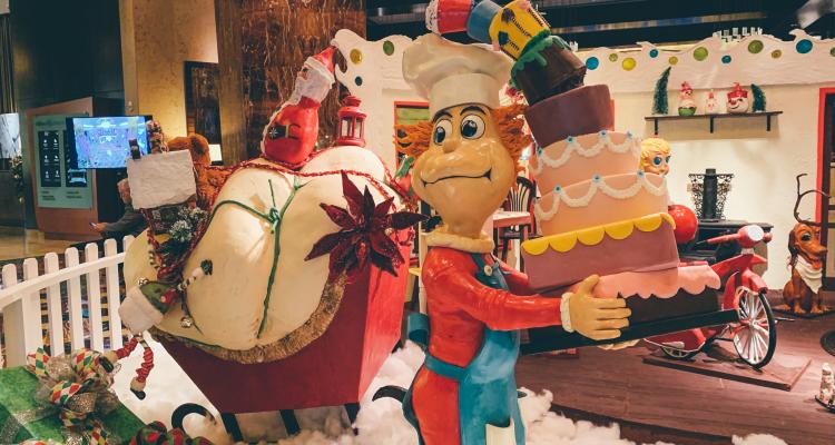 Hilton Americas Holiday Decor Christmas