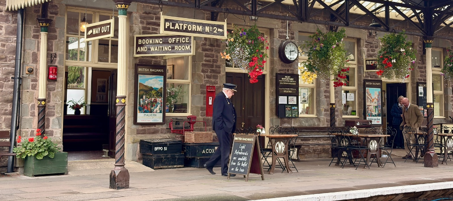 GWSR train platform in Winchcombe
