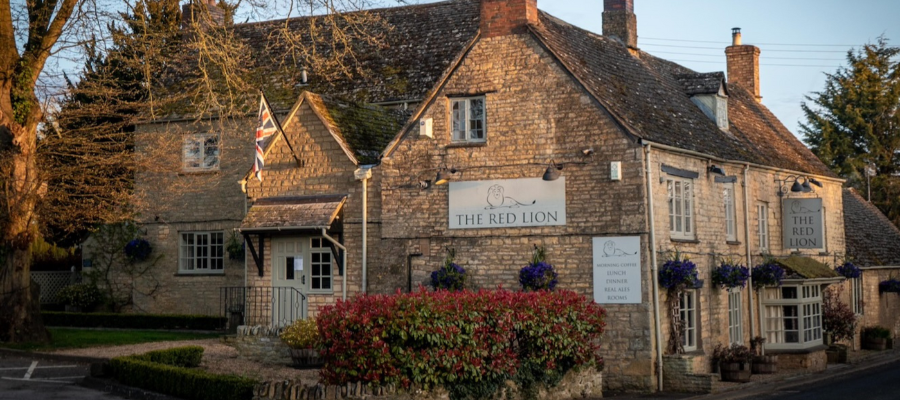 Red Lion Long Compton external image