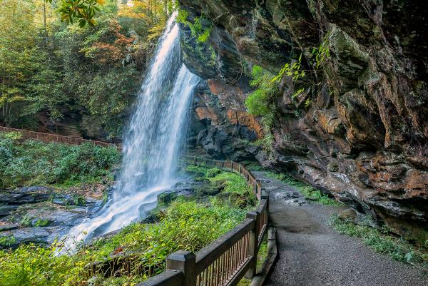 A side view of Dry Falls in Highlands, North Carolina.