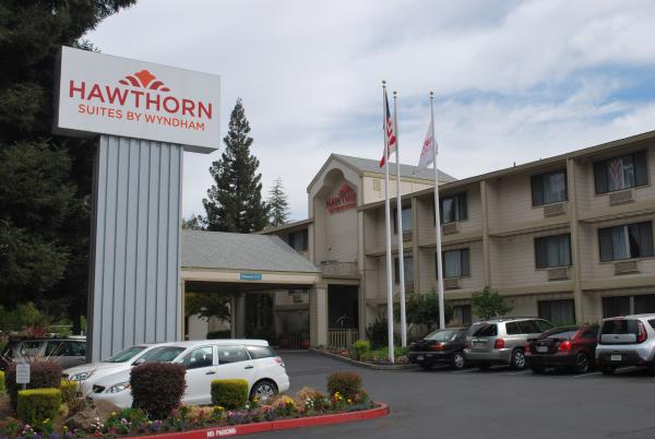 Hawthorn Suites Sacramento