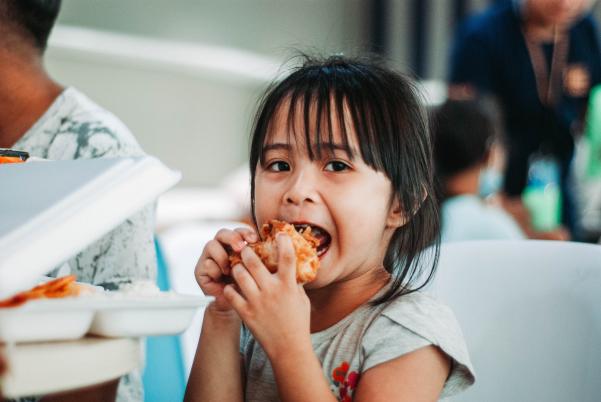 kids eating
