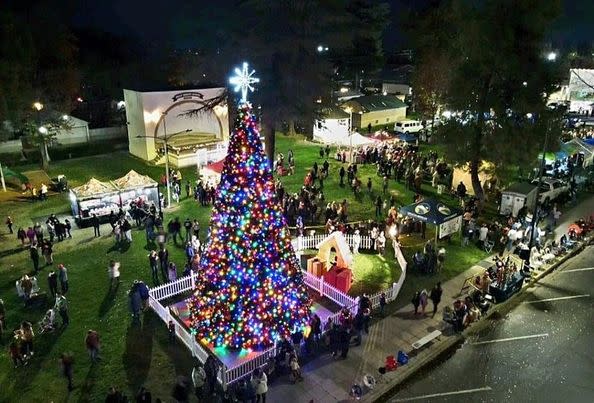 Downtown Reedley Christmas Tree Lighting