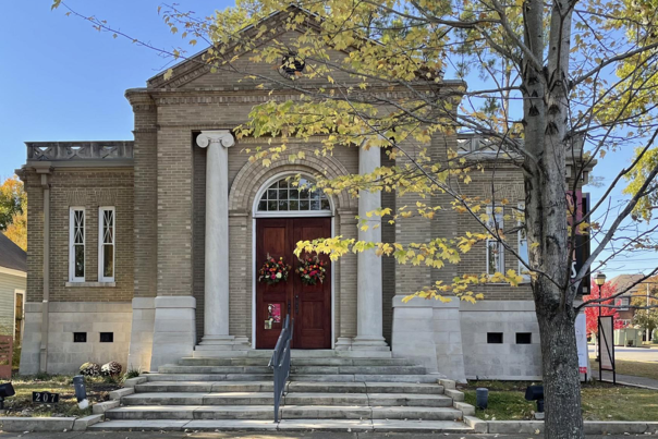 carnegie visual arts center