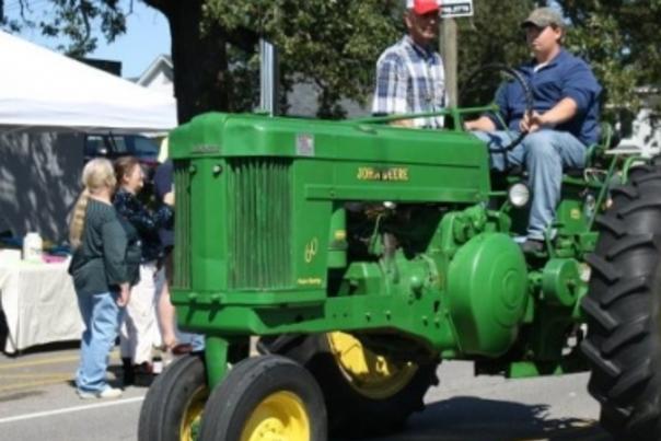 Tractor Frontier Days