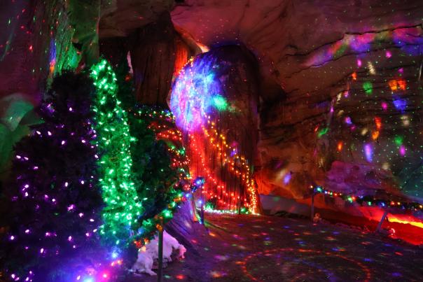 Rickwood Caverns Lights Up for the Holidays