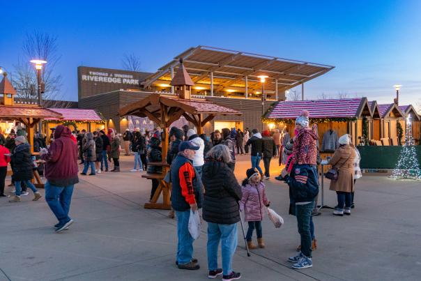 RiverEdge Park - Family at ChristkindlMarket Aurora