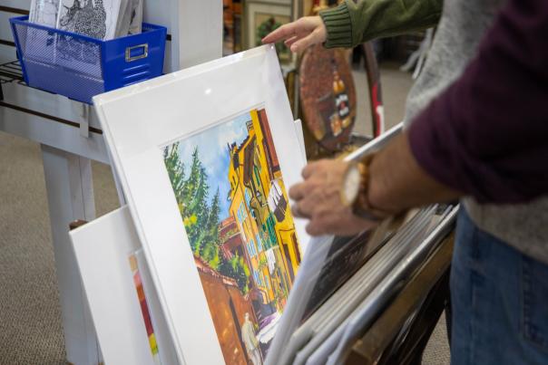 gallery art shopping