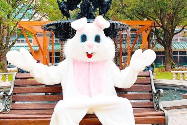 Easter Bunny at Perkins Rowe