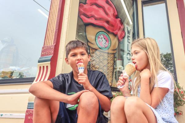 Kids Eating Ice Cream