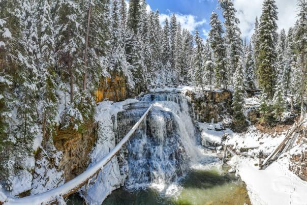 Frozen Ousel Falls