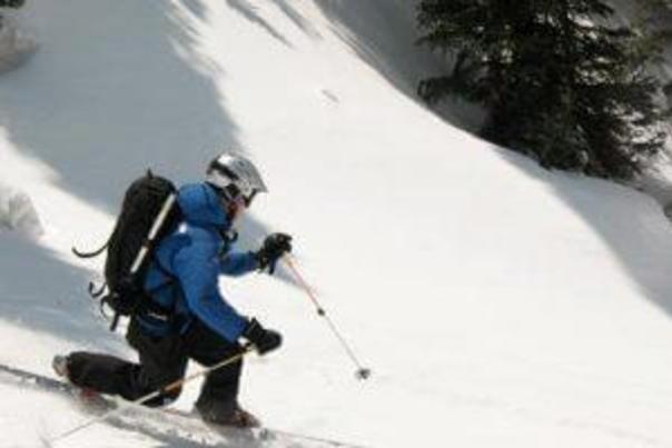 8 Reasons To Try Telemark Skiing This Winter
