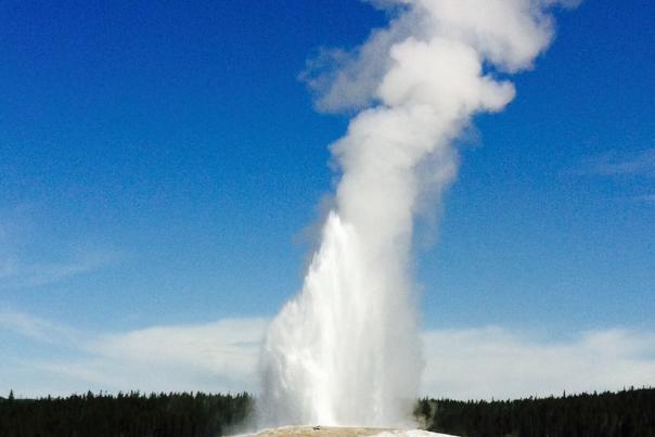 Don&#039;t Miss These Amazing Geysers In Yellowstone National Park