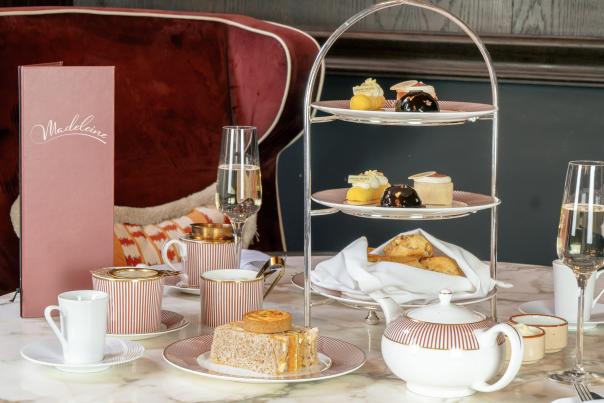 A Sophisticated Afternoon Tea Served With a Slice of Jewellery
