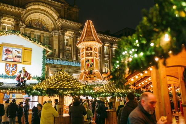 CHRISTMAS MARKET