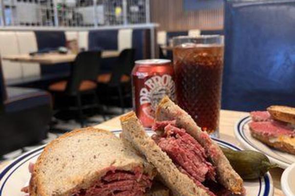 mavens deli